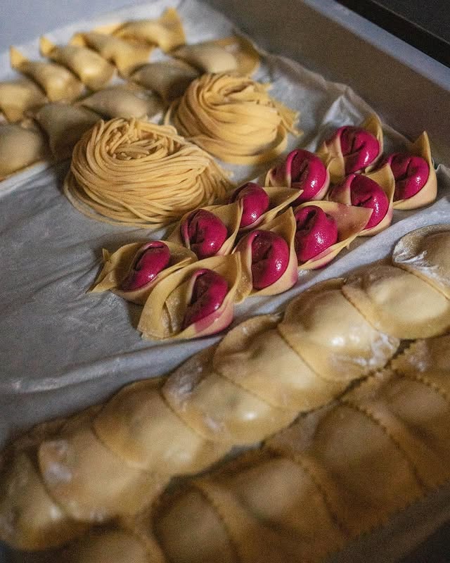 Handgemachte und frische Pasta? Für uns ein klares Ja! Wir arbeiten im Hintergrund  aktiv 